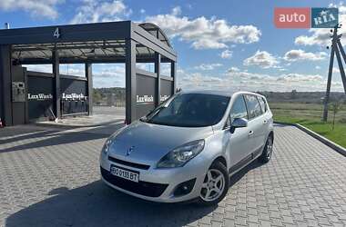 Минивэн Renault Megane Scenic 2010 в Шумске