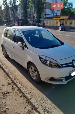 Мінівен Renault Megane Scenic 2016 в 