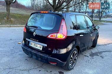 Минивэн Renault Megane Scenic 2010 в 
