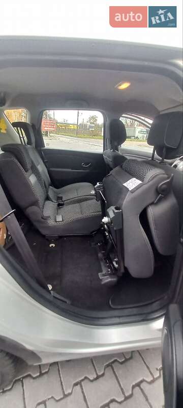 Мінівен Renault Megane Scenic 2011 в Чернівцях