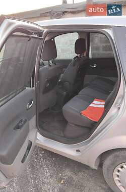 Минивэн Renault Megane Scenic 2008 в 