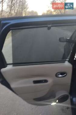 Минивэн Renault Megane Scenic 2005 в 