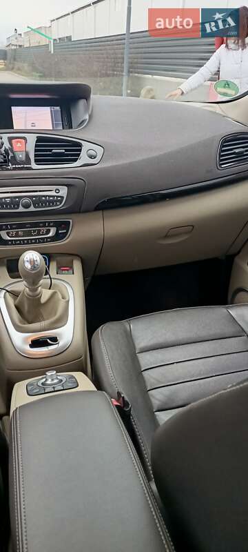 Минивэн Renault Megane Scenic 2011 в Житомире