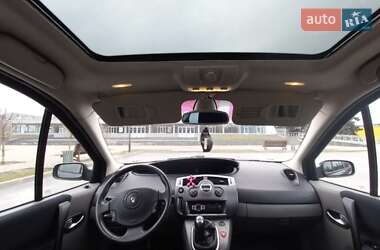 Минивэн Renault Megane Scenic 2005 в 