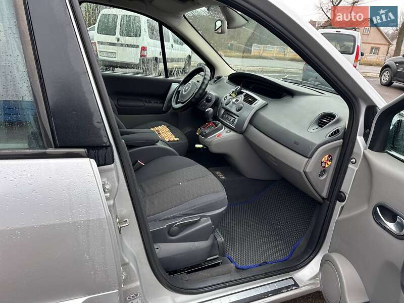 Мінівен Renault Megane Scenic 2007 в Радивиліві
