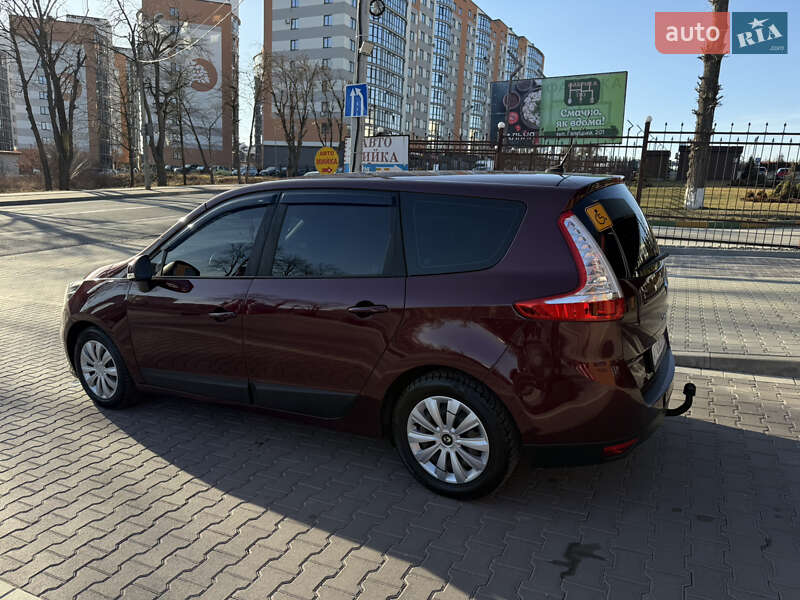 Минивэн Renault Megane Scenic 2013 в Ивано-Франковске фото 23 Минивэн Renault Megane Scenic 2013 в Ивано-Франковске