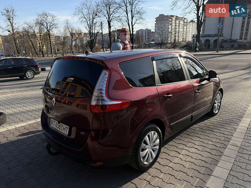 Минивэн Renault Megane Scenic 2013 в Ивано-Франковске фото 44 Минивэн Renault Megane Scenic 2013 в Ивано-Франковске