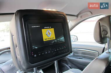 Минивэн Renault Megane Scenic 2013 в 