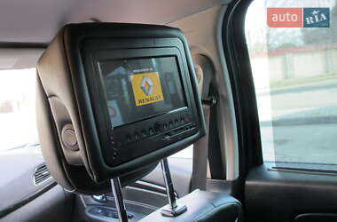 Минивэн Renault Megane Scenic 2013 в 