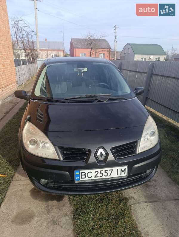 Минивэн Renault Megane Scenic 2007 в Жовтанцах