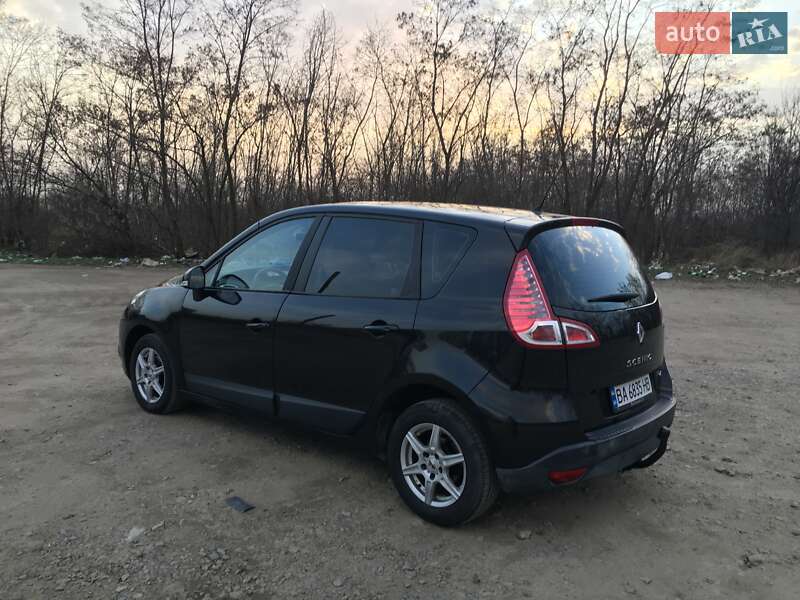 Минивэн Renault Megane Scenic 2010 в Кропивницком фото 3 Минивэн Renault Megane Scenic 2010 в Кропивницком