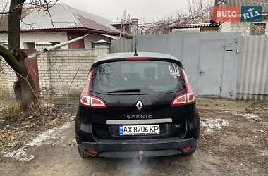 Минивэн Renault Megane Scenic 2010 в 