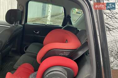 Минивэн Renault Megane Scenic 2010 в 