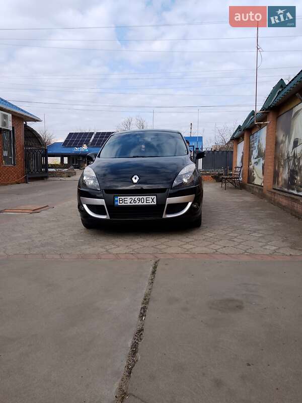 Минивэн Renault Megane Scenic 2011 в Новой Одессе