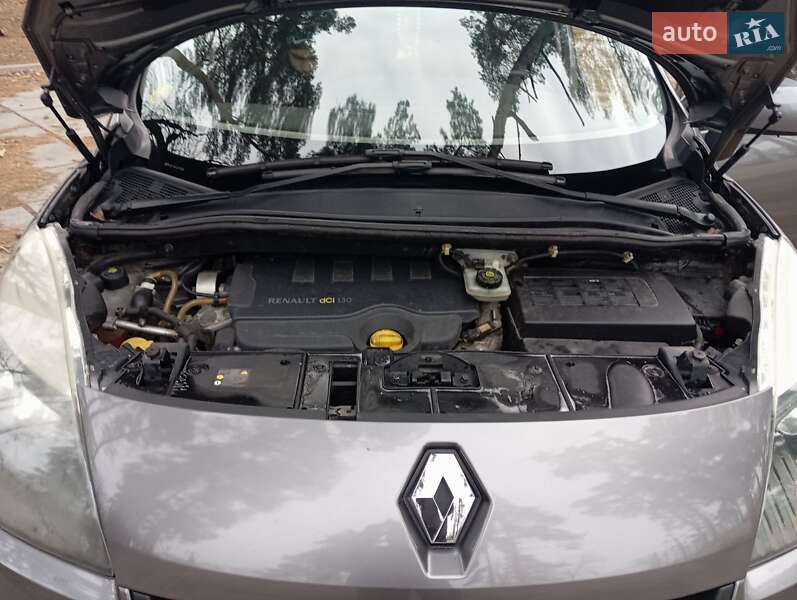 Минивэн Renault Megane Scenic 2010 в Полтаве