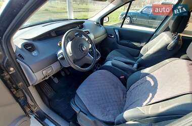 Минивэн Renault Megane Scenic 2004 в 