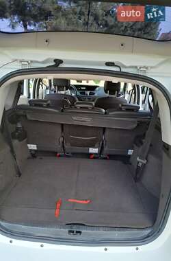 Минивэн Renault Megane Scenic 2012 в 