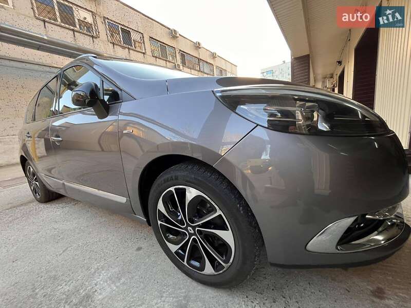 Минивэн Renault Megane Scenic 2014 в Южноукраинске