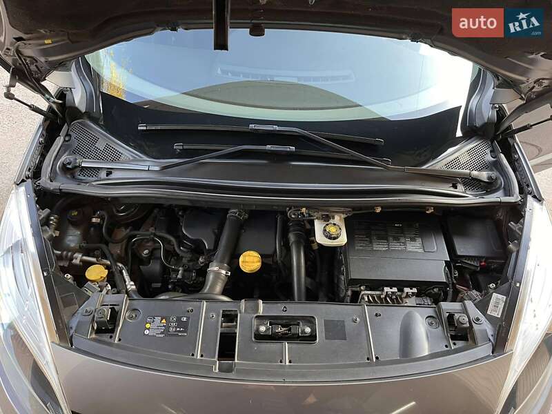 Минивэн Renault Megane Scenic 2014 в Южноукраинске