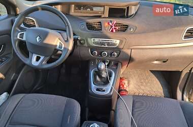 Мінівен Renault Megane Scenic 2011 в 