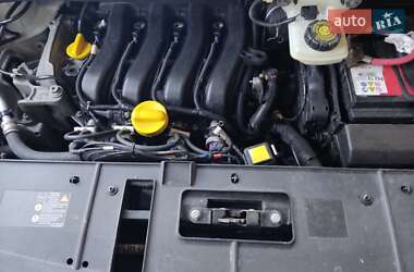 Минивэн Renault Megane Scenic 2012 в 