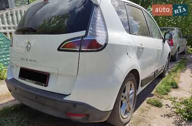 Минивэн Renault Megane Scenic 2012 в 
