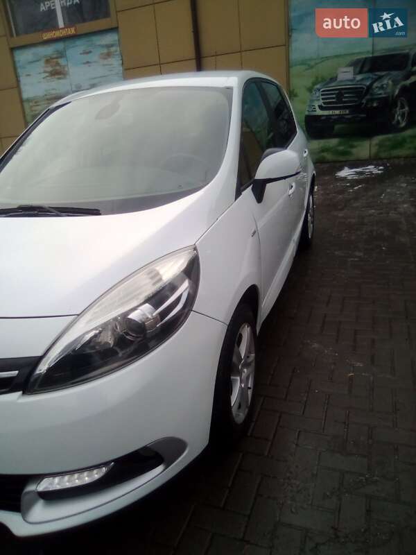 Минивэн Renault Megane Scenic 2015 в Запорожье
