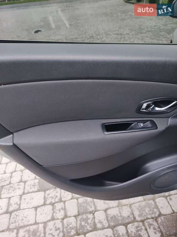 Минивэн Renault Megane Scenic 2014 в Надворной