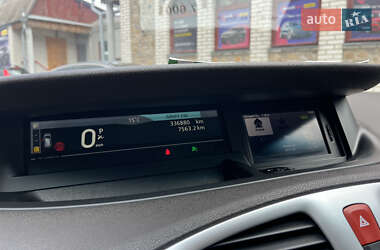 Минивэн Renault Megane Scenic 2009 в 