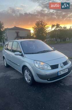 Минивэн Renault Megane Scenic 2004 в 