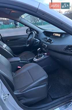 Мінівен Renault Megane Scenic 2014 в 