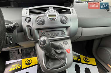 Минивэн Renault Megane Scenic 2005 в 