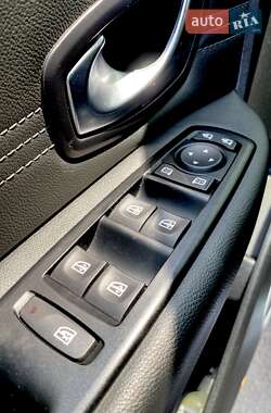 Минивэн Renault Megane Scenic 2010 в 