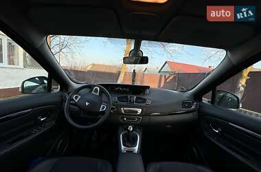 Мінівен Renault Megane Scenic 2012 в 