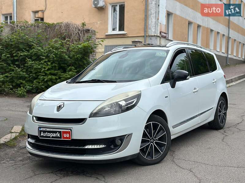 Мінівен Renault Megane Scenic 2012 в 