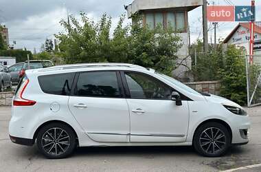 Мінівен Renault Megane Scenic 2012 в 