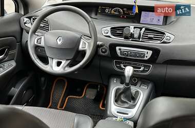 Мінівен Renault Megane Scenic 2012 в 