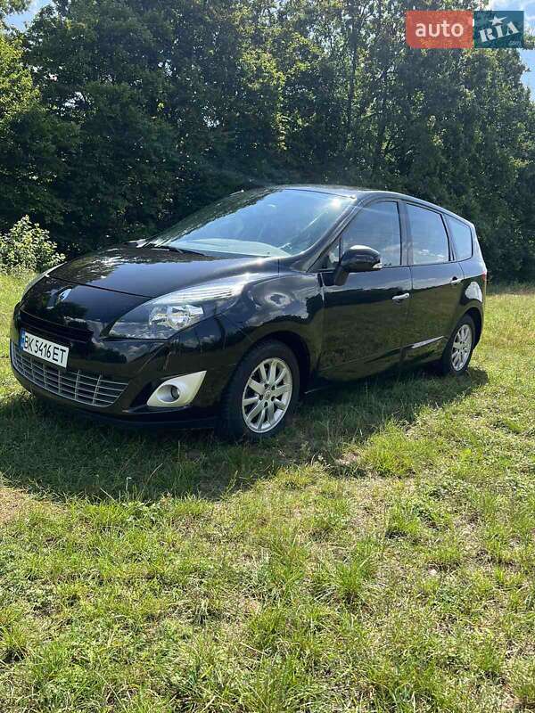 Мінівен Renault Megane Scenic 2010 в 