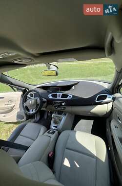 Мінівен Renault Megane Scenic 2010 в 