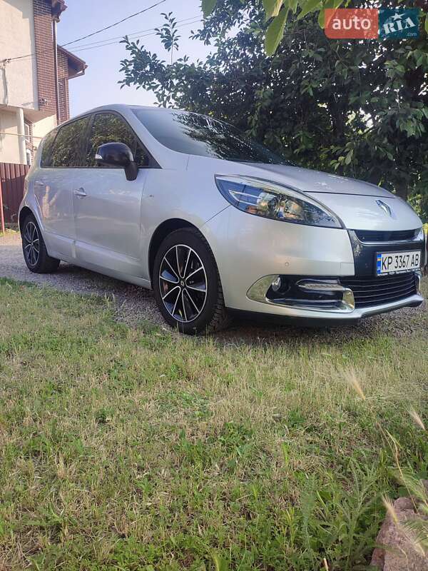 Минивэн Renault Megane Scenic 2012 в Запорожье