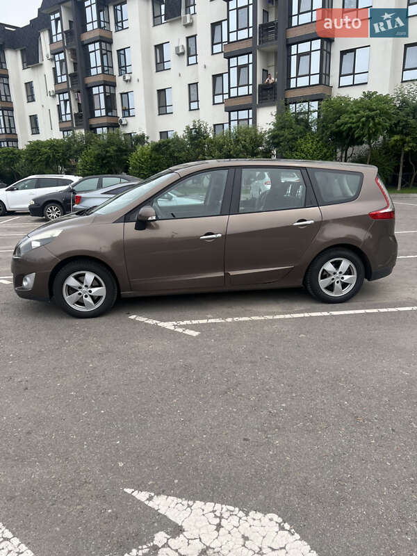 Минивэн Renault Megane Scenic 2010 в Киеве
