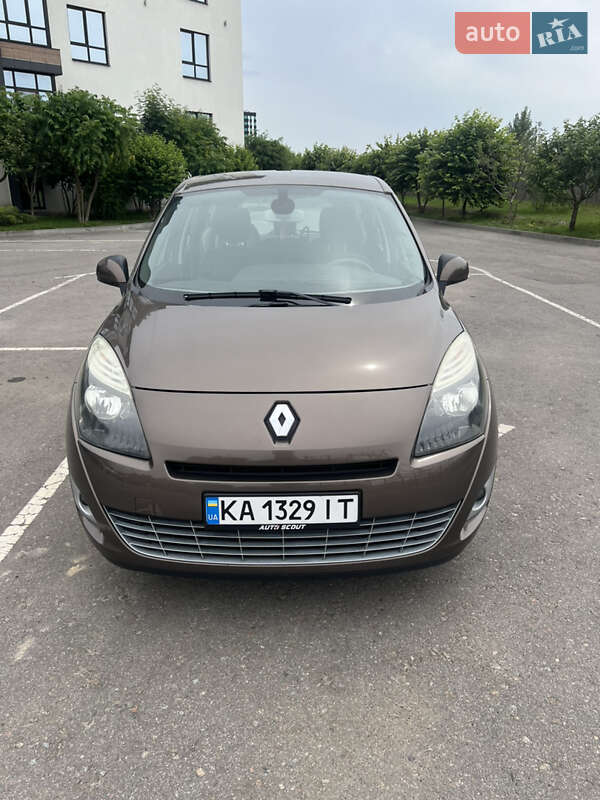 Минивэн Renault Megane Scenic 2010 в Киеве