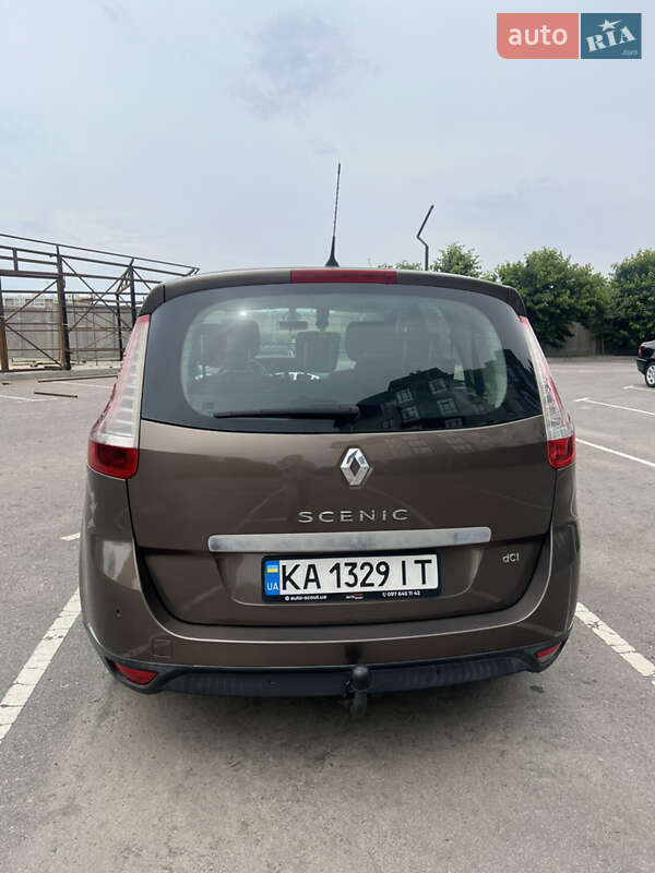 Минивэн Renault Megane Scenic 2010 в Киеве