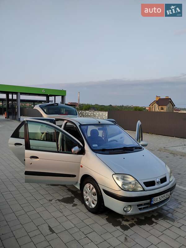 Мінівен Renault Megane Scenic 2000 в Кам'янець-Подільському