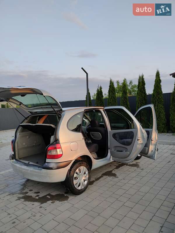 Мінівен Renault Megane Scenic 2000 в Кам'янець-Подільському