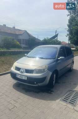Минивэн Renault Megane Scenic 2004 в 