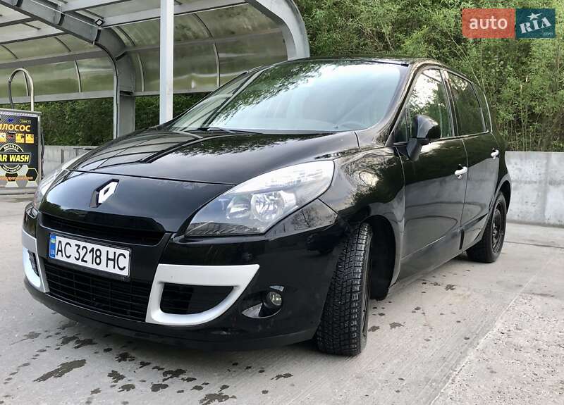 Renault Megane Scenic 2011
