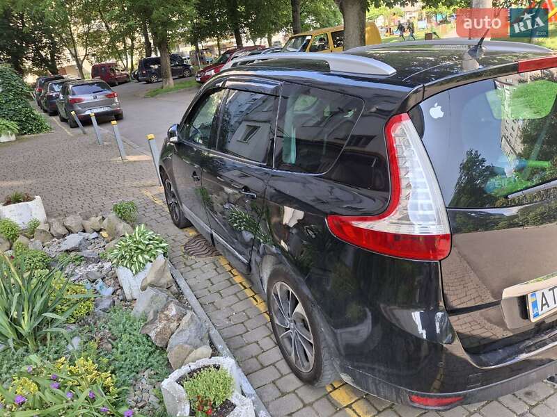 Мінівен Renault Megane Scenic 2016 в Івано-Франківську