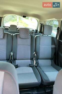 Минивэн Renault Megane Scenic 2015 в 