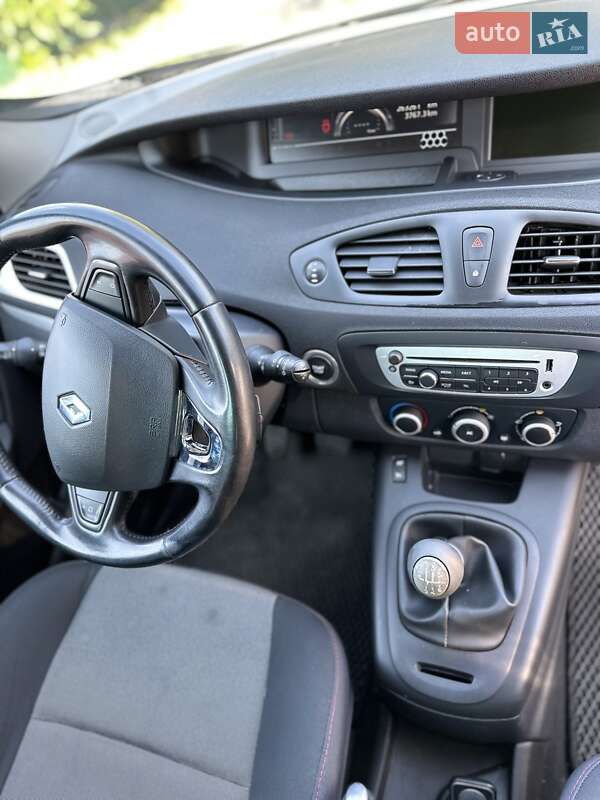 Минивэн Renault Megane Scenic 2015 в Полтаве